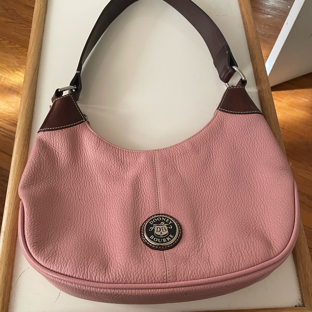 Dooney and Bourke Vintage leather pebble and grain hobo bag